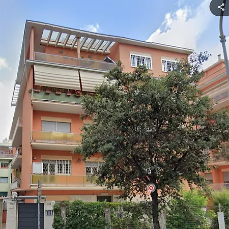 Apartamento The Attic Penthouse Cozy & Comfy Close To Trastevere & Center With Wifi *