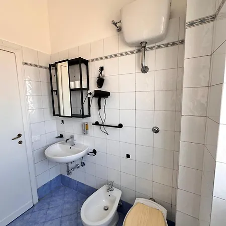 Apartamento The Attic Penthouse Cozy & Comfy Close To Trastevere & Center With Wifi *